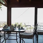 Le Rose Del Tirreno فندق مبيت وإفطار 3*