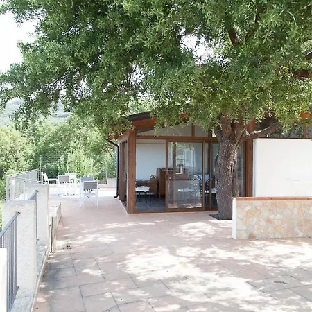 Le Rose Del Tirreno Bed & Breakfast