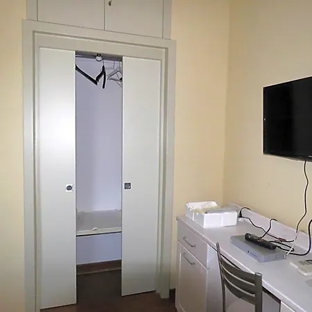 Le Rose Del Tirreno Bed and breakfast