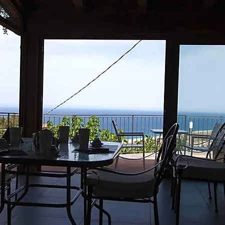 Le Rose Del Tirreno Bed and breakfast Falerna