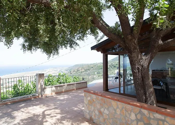 Alojamento de Acomodação e Pequeno-almoço Le Rose Del Tirreno Falerna